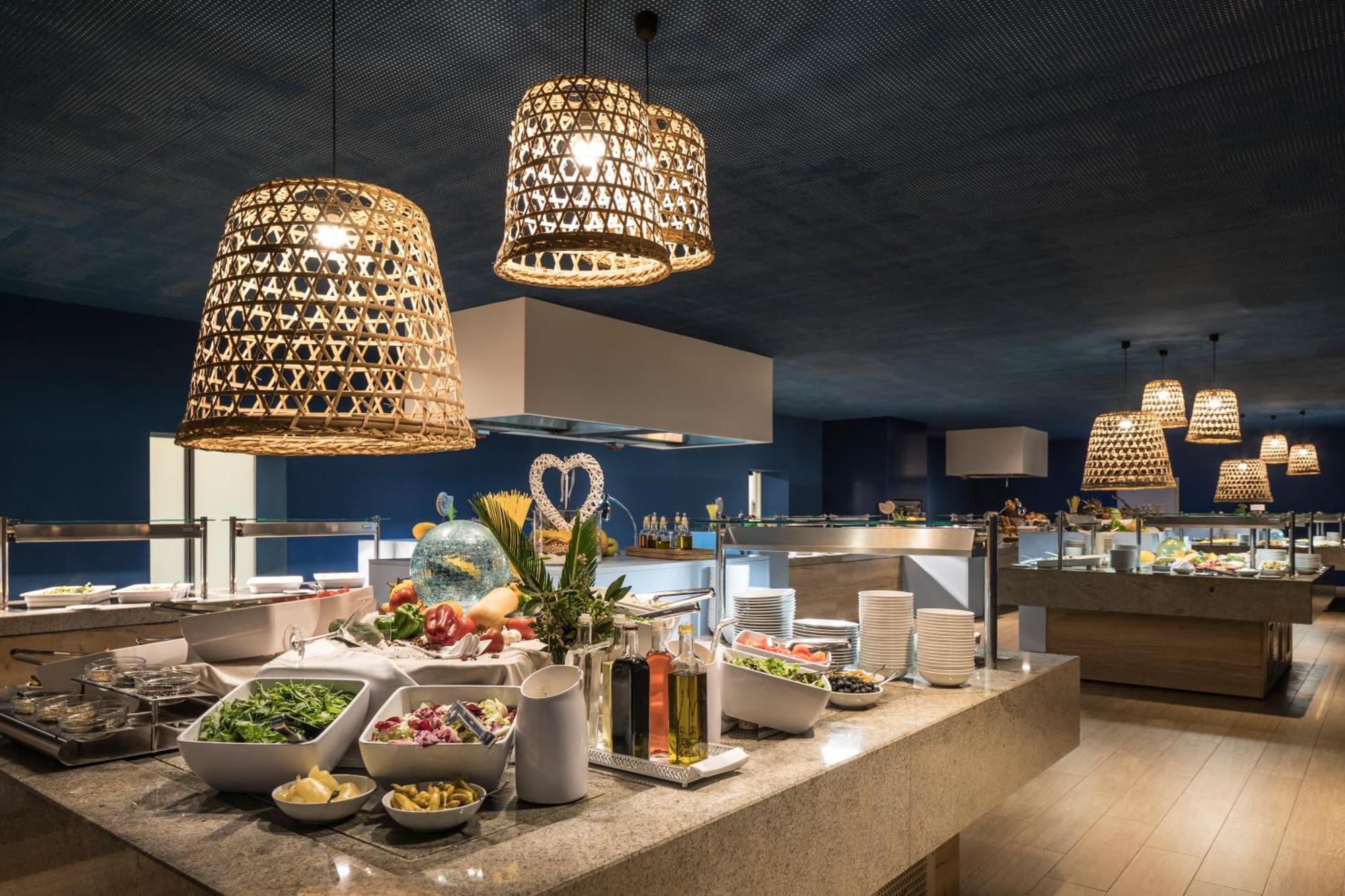 Falkensteiner Hotel Park プナト エクステリア 写真